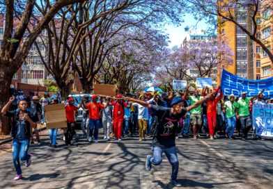 #FeesMustFall: Massenproteste gegen Studiengebühren in Südafrika