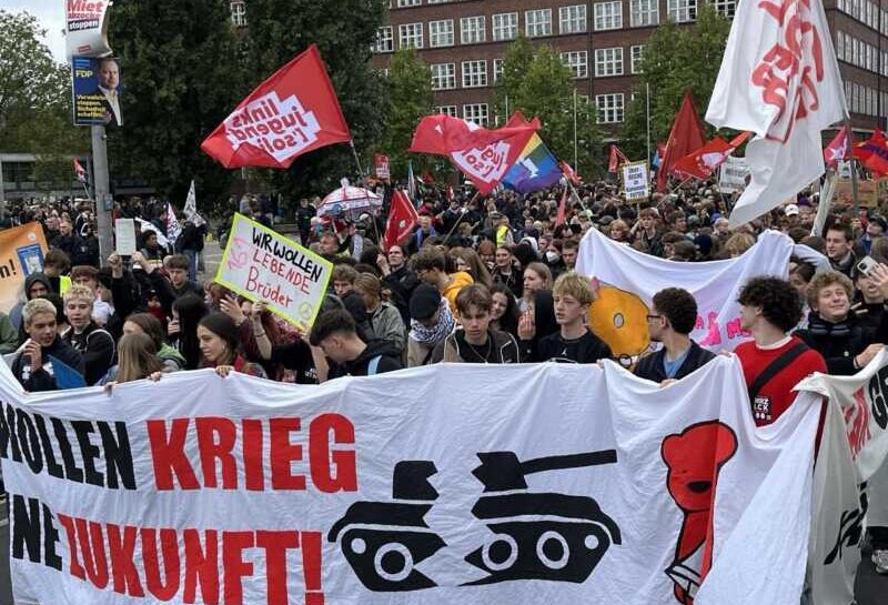 Schulstreik gegen Wehrpflicht